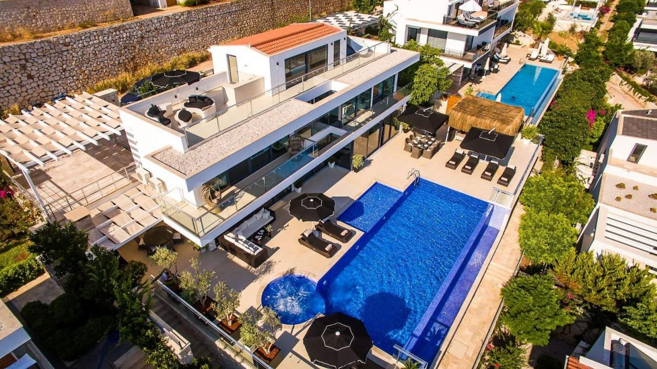 Вилла в Калкане, Турция, 200 м² - фото 1