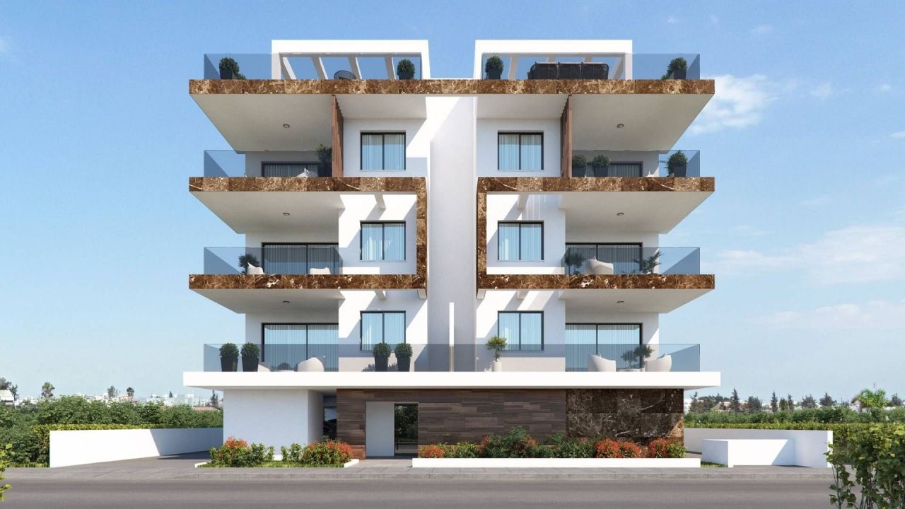 Коммерческая недвижимость в Ларнаке, Кипр, 492 м2 - фото 1