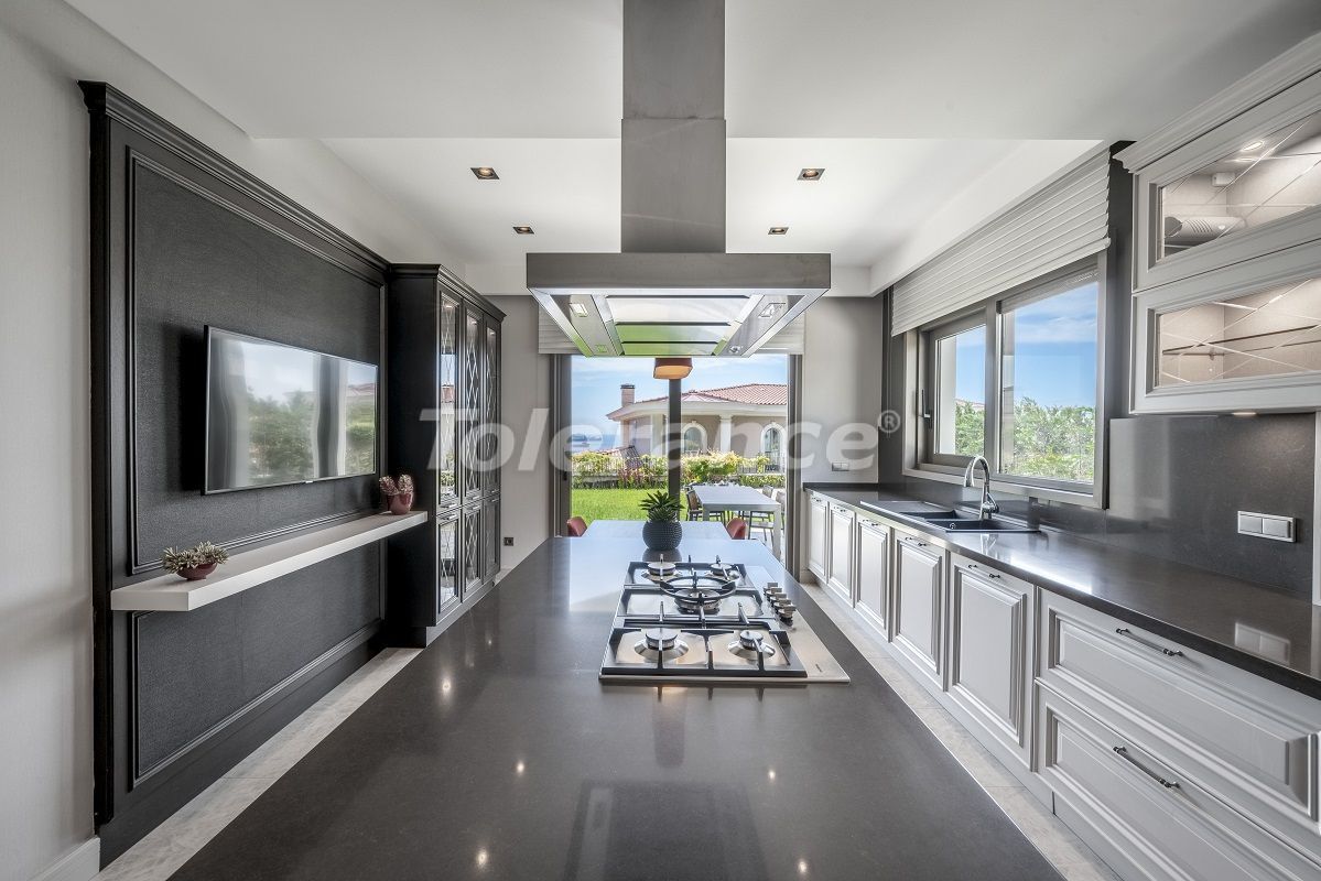 Вилла в Бейликдюзю, Турция, 171 м² - фото 15