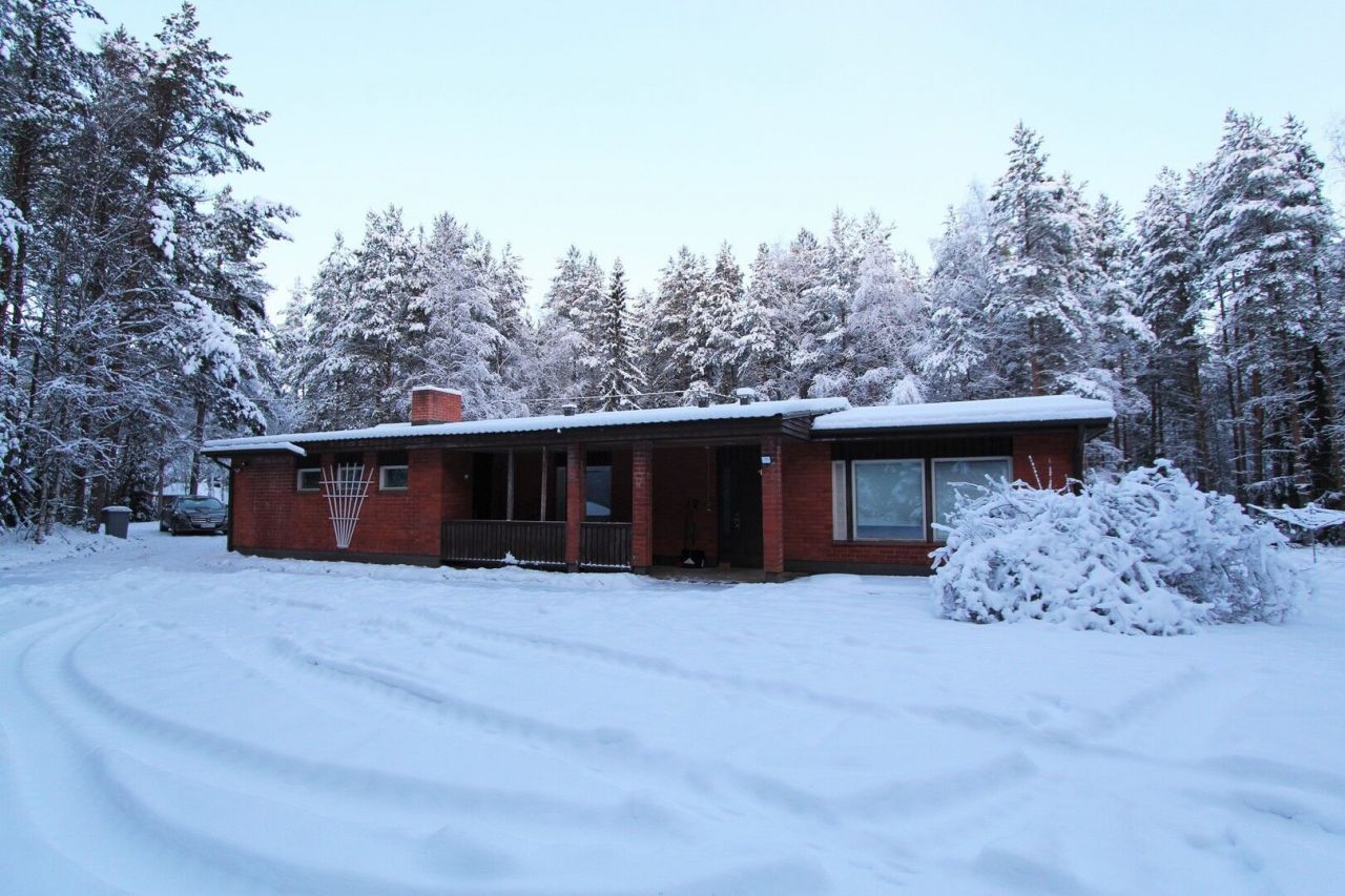 Дом в Оулу, Финляндия, 196.6 м2 - фото 1