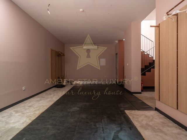 Магазин в Лиссабоне, Португалия, 126 м² - фото 2