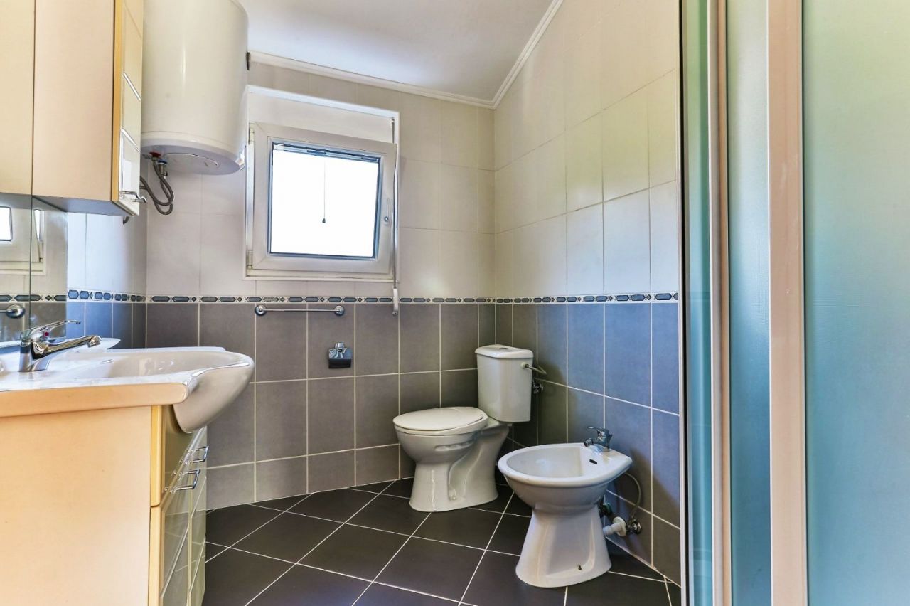 Коттедж в Добра Воде, Черногория, 260 м² - фото 11