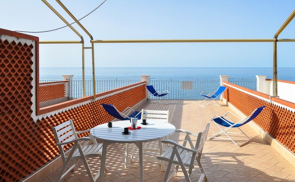 Апартаменты в Скалее, Италия, 30 м² - фото 1