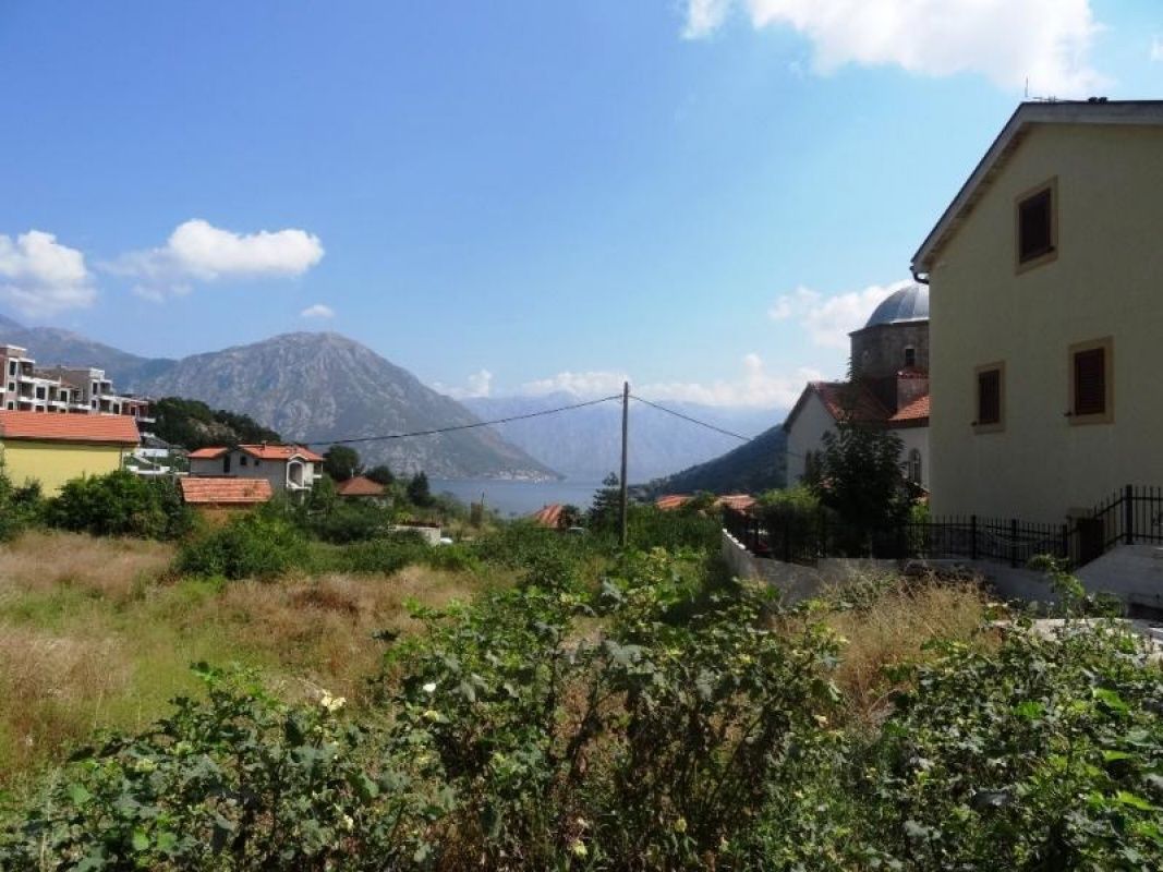 Земля в Которе, Черногория, 1 465 м2 - фото 1