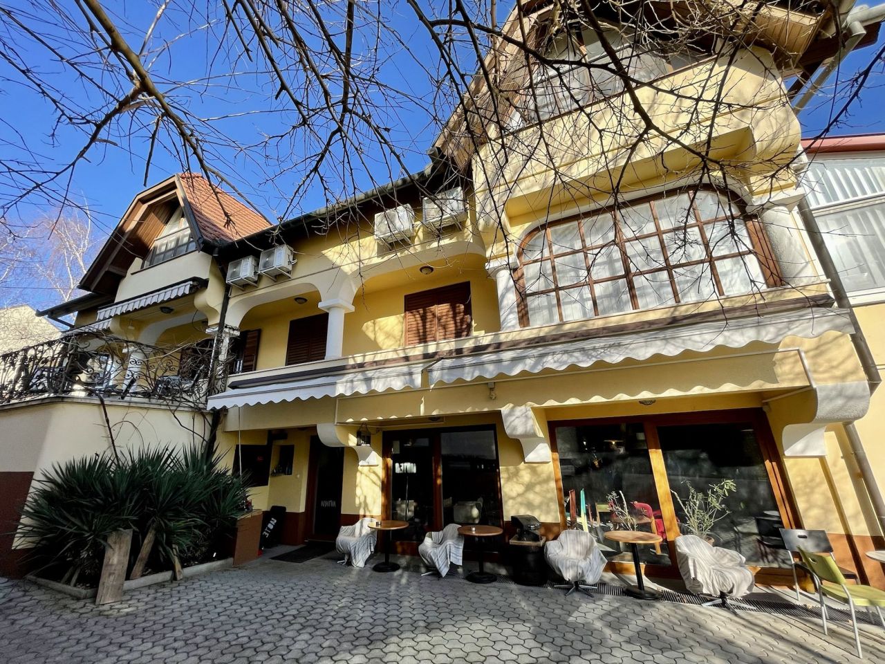 Отель, гостиница в Хевизе, Венгрия, 435 м² - фото 2