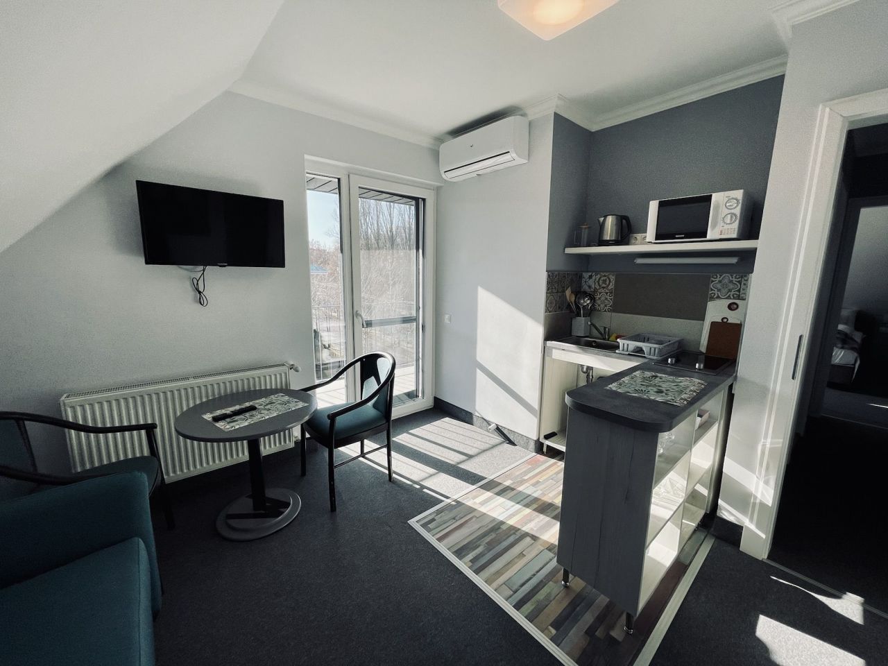 Отель, гостиница в Хевизе, Венгрия, 520 м² - фото 14