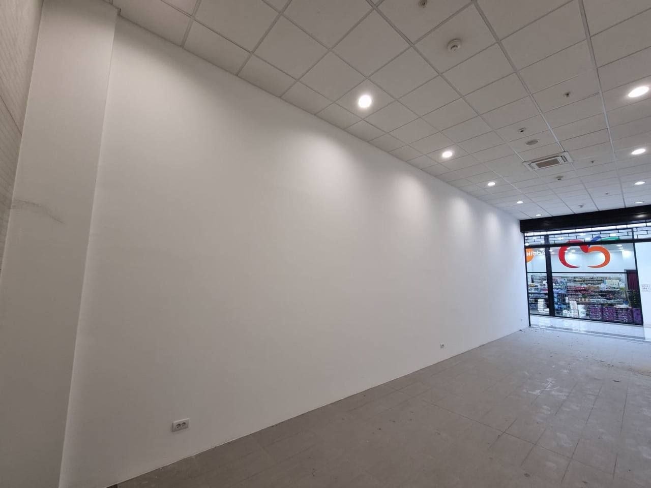 Кафе, ресторан в Подгорице, Черногория, 103 м² - фото 2