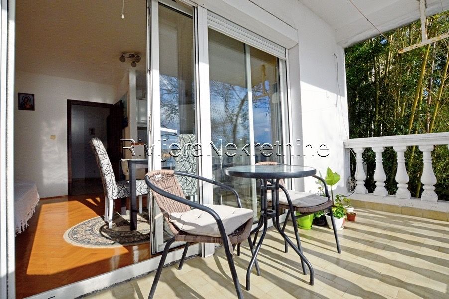 Апартаменты в Херцег-Нови, Черногория, 47 м² - фото 2