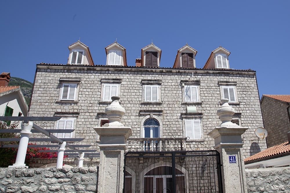 Квартира в Баошичах, Черногория, 277 м2 - фото 1