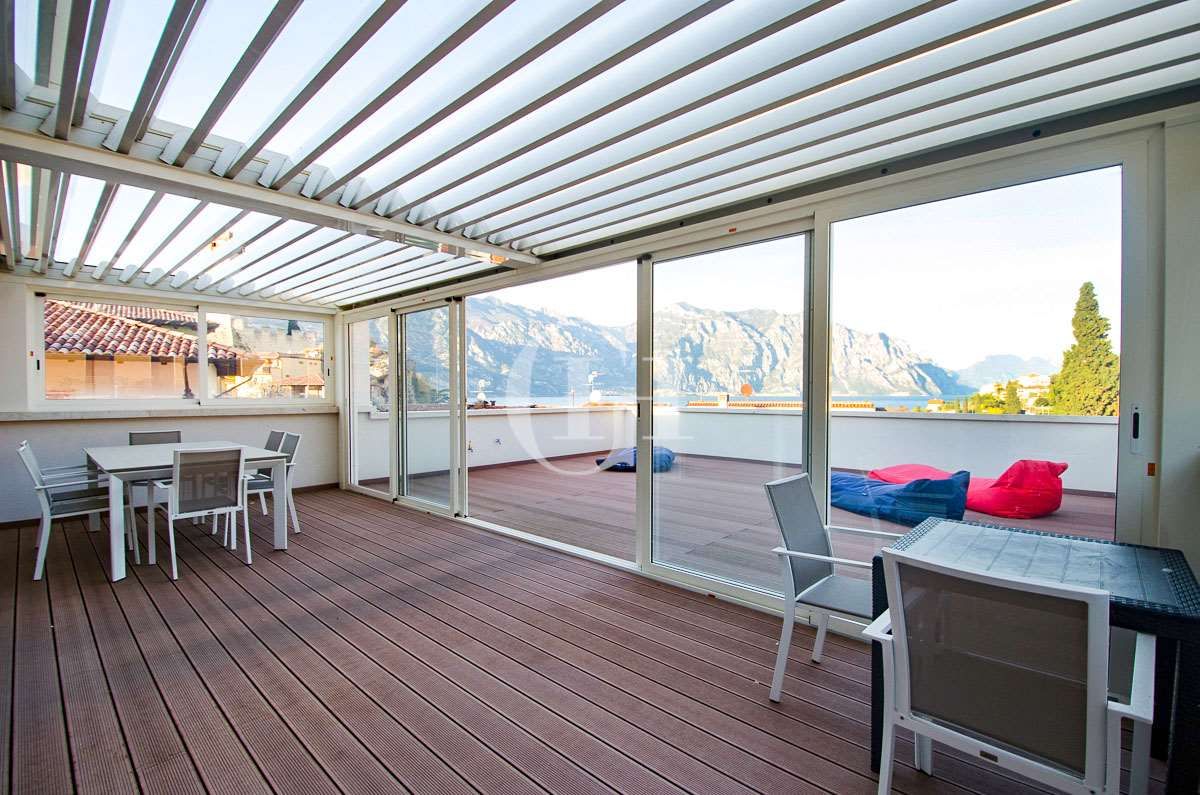 Пентхаус у озера Гарда, Италия, 130 м² - фото 5