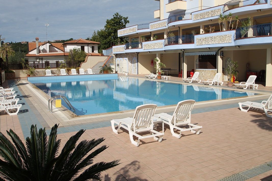 Квартира в Скалее, Италия, 36 м² - фото 1