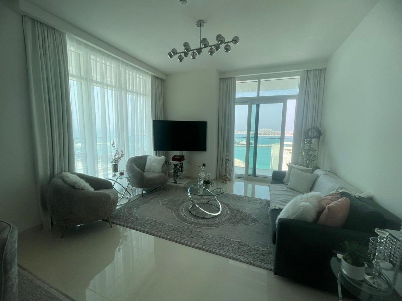 Апартаменты в Дубае, ОАЭ, 130 м² - фото 1