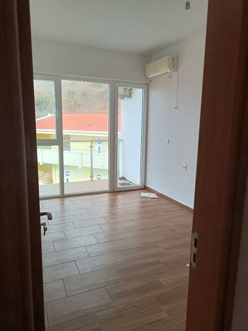 Квартира в Сутоморе, Черногория, 76 м² - фото 9