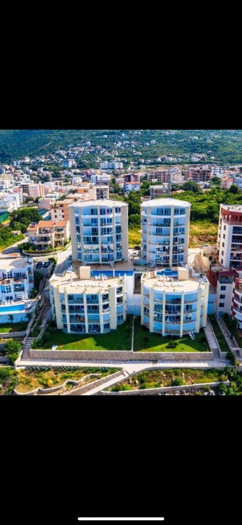 Квартира в Добра Воде, Черногория, 85 м² - фото 17