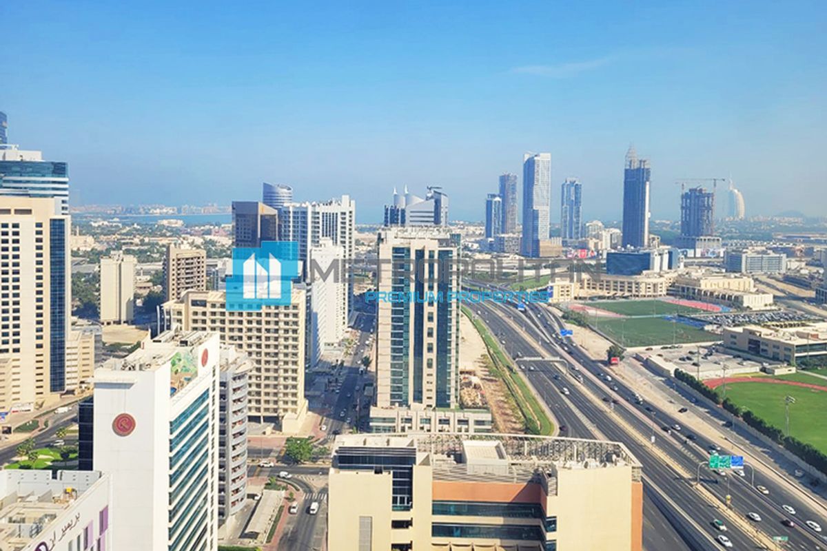 Офис в Дубае, ОАЭ, 62 м2 - фото 1