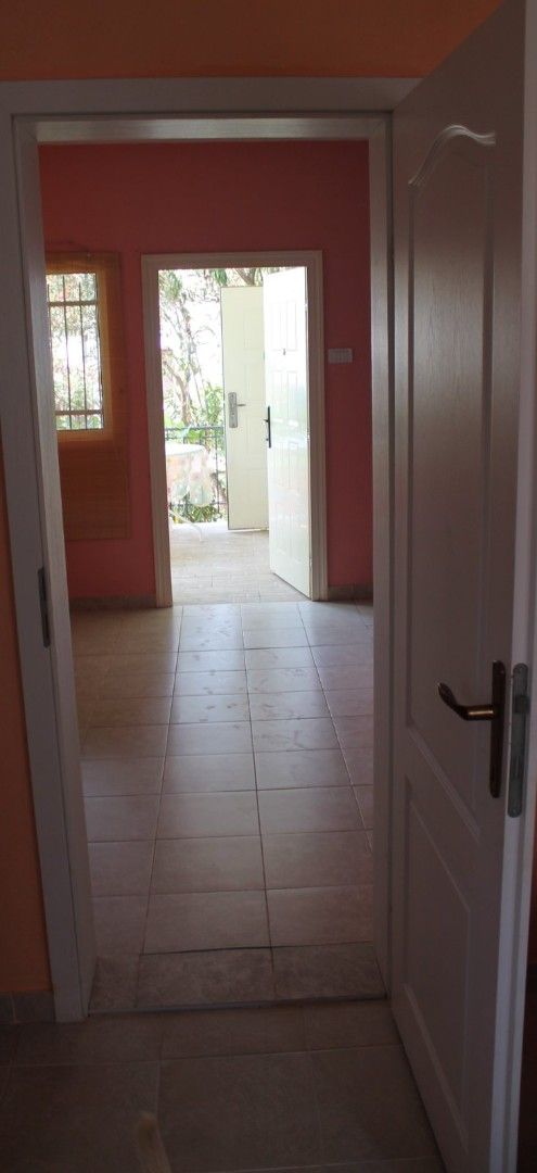 Коммерческая недвижимость в Утехе, Черногория, 120 м² - фото 6