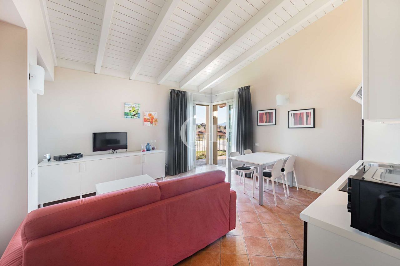 Апартаменты у озера Гарда, Италия, 80 м² - фото 3