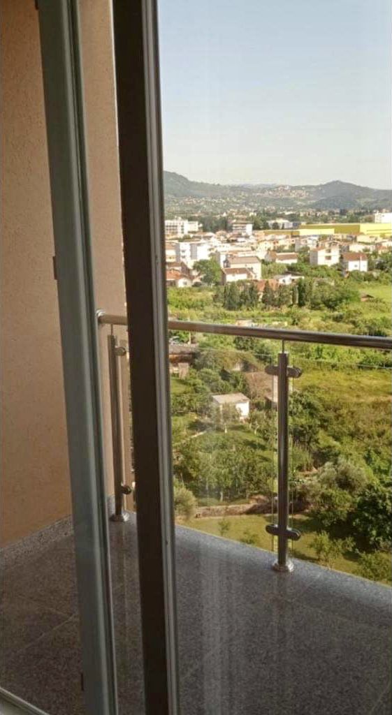 Коммерческая недвижимость в Баре, Черногория, 30 м2 - фото 1