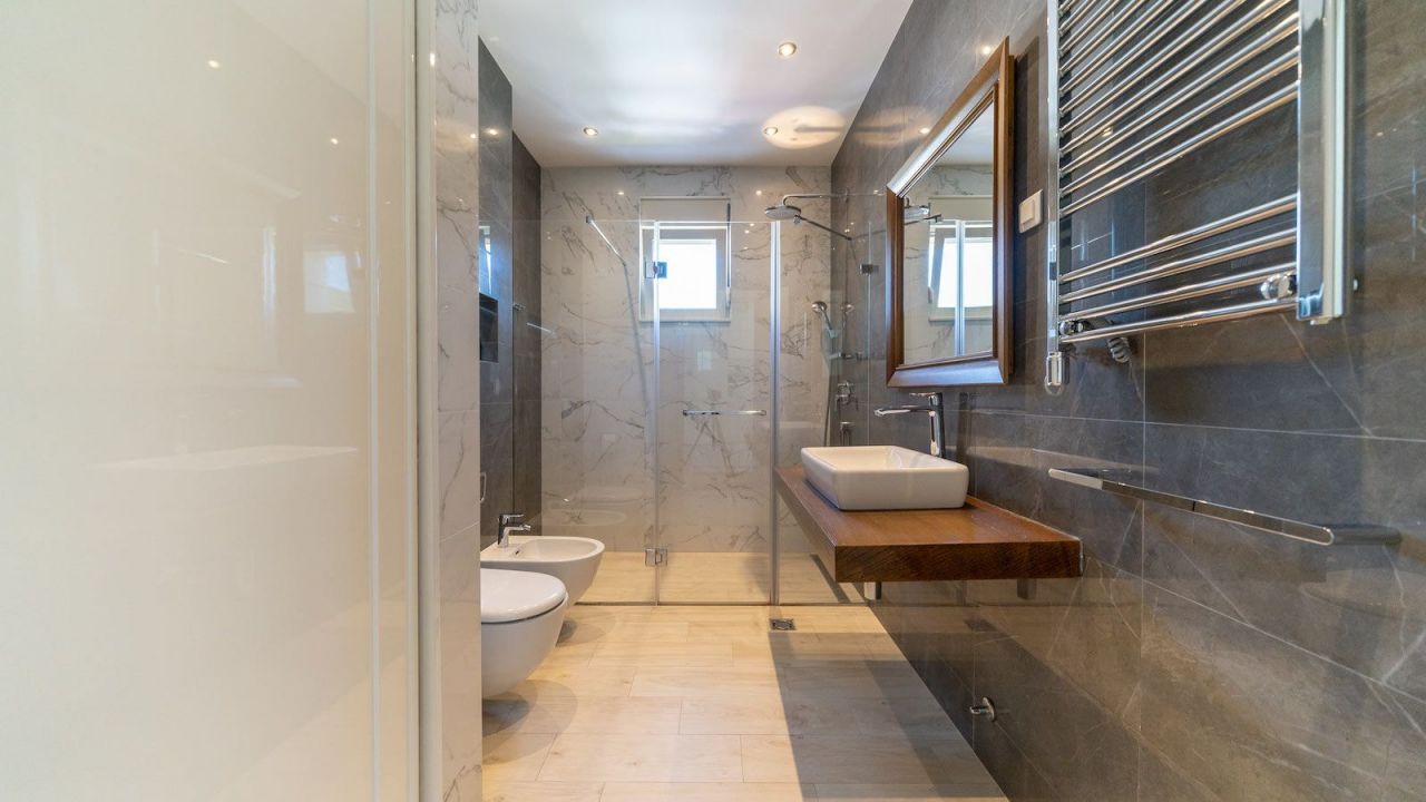 Квартира в Будве, Черногория, 121 м² - фото 13