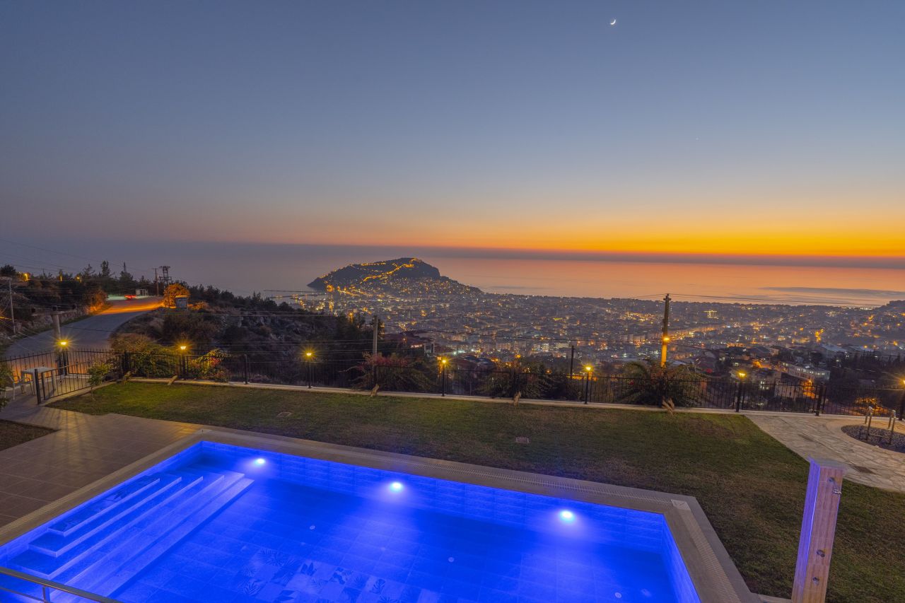 Вилла в Алании, Турция, 580 м² - фото 4