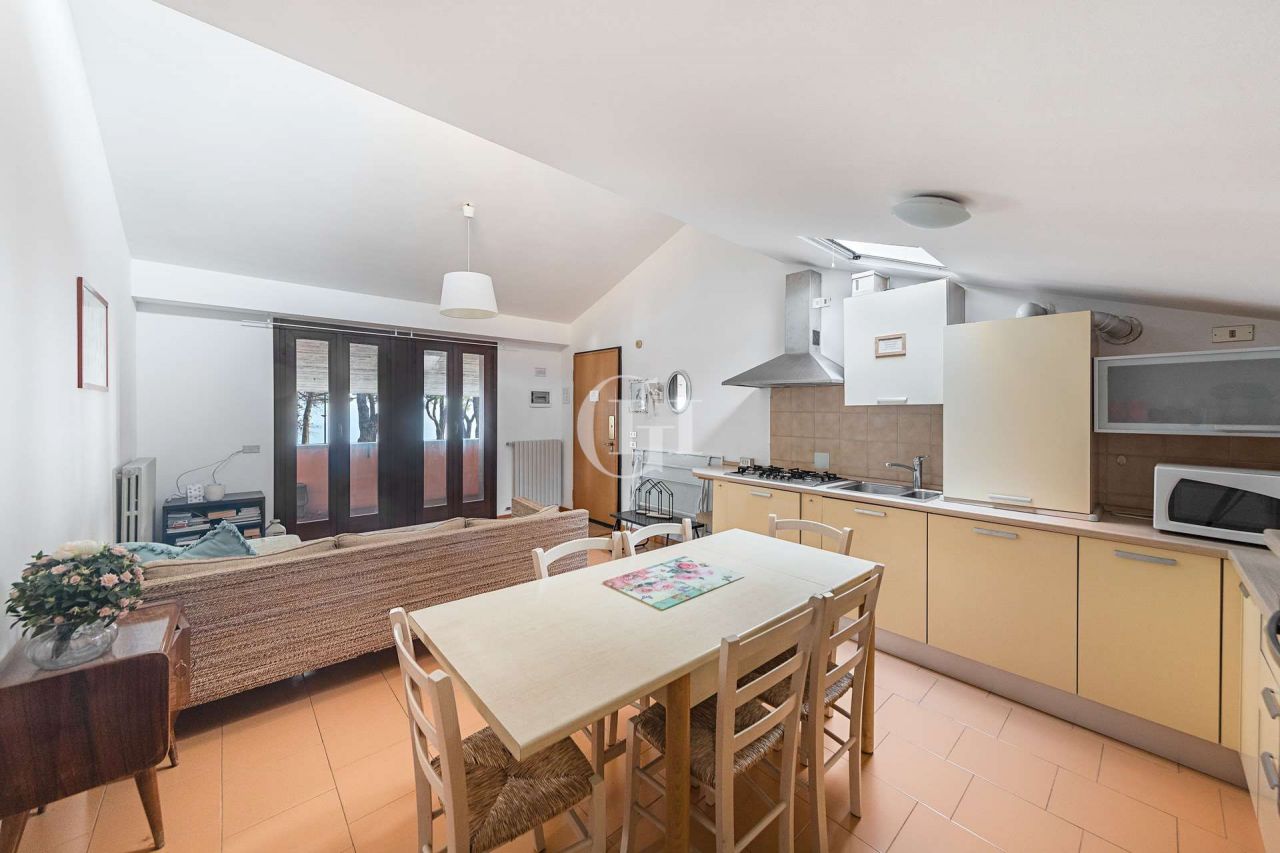 Апартаменты у озера Гарда, Италия, 110 м² - фото 5