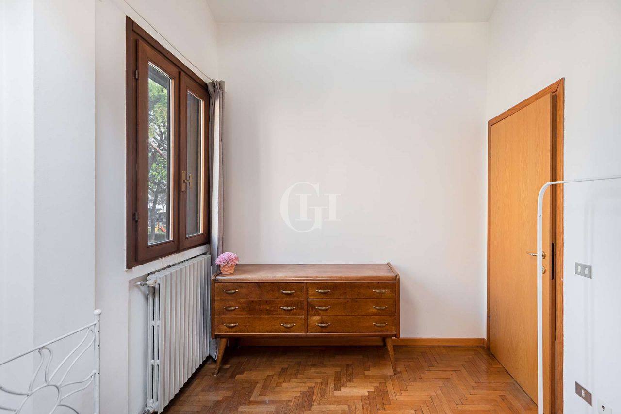 Апартаменты у озера Гарда, Италия, 110 м² - фото 15