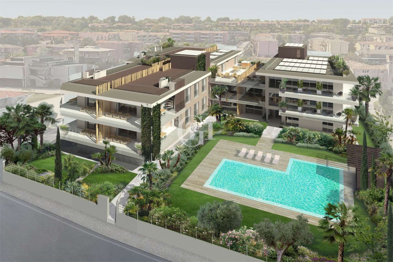 Апартаменты у озера Гарда, Италия, 115 м² - фото 2