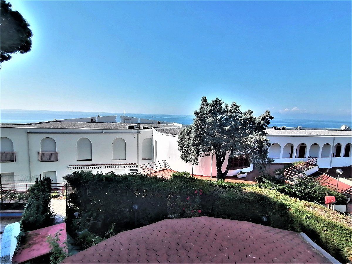 Вилла в Скалее, Италия, 80 м² - фото 3