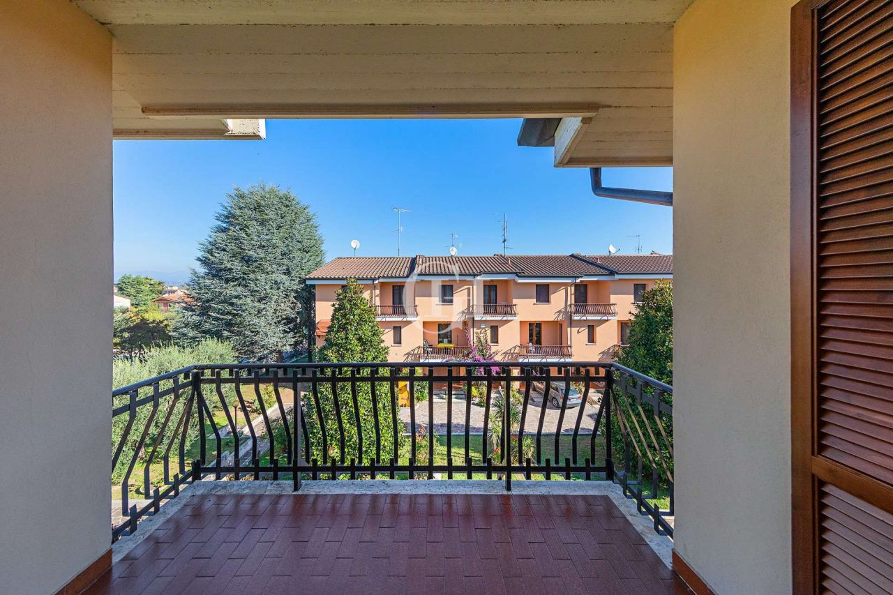 Вилла у озера Гарда, Италия, 180 м² - фото 9