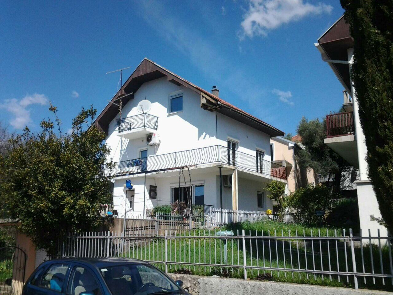 Дом в Херцег-Нови, Черногория, 244 м2 - фото 1
