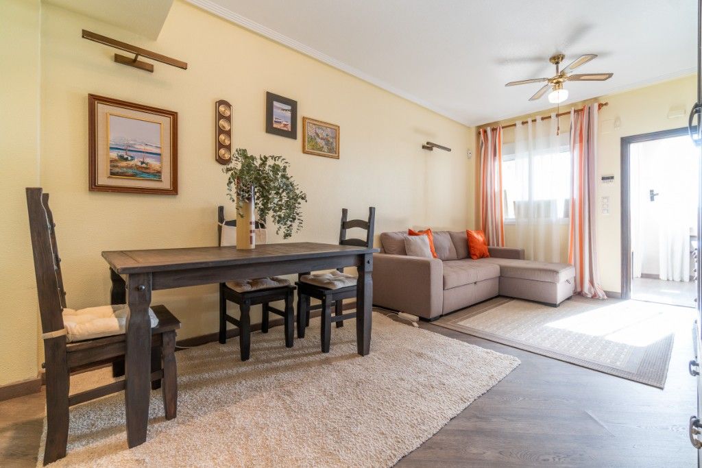 Пентхаус в Пунта Приме, Испания, 74 м² - фото 1