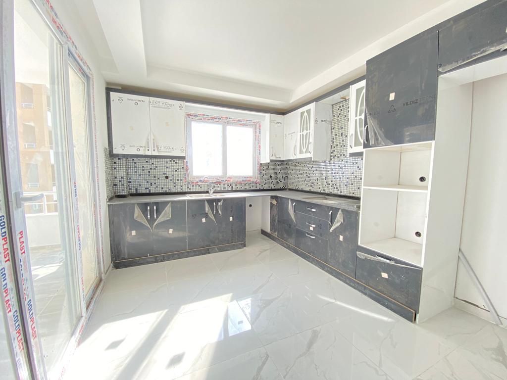 Квартира в Мерсине, Турция, 170 м² - фото 1