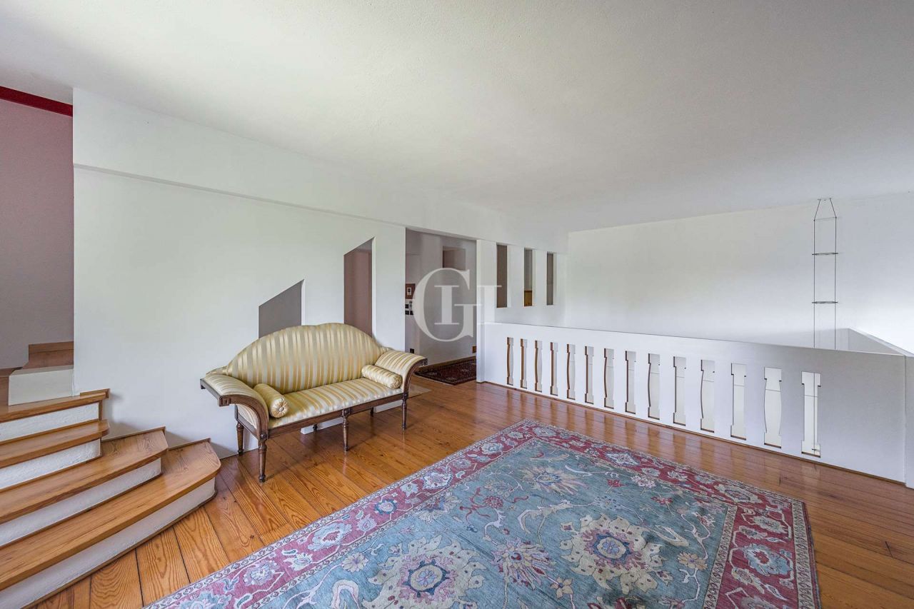 Поместье у озера Гарда, Италия, 950 м² - фото 18