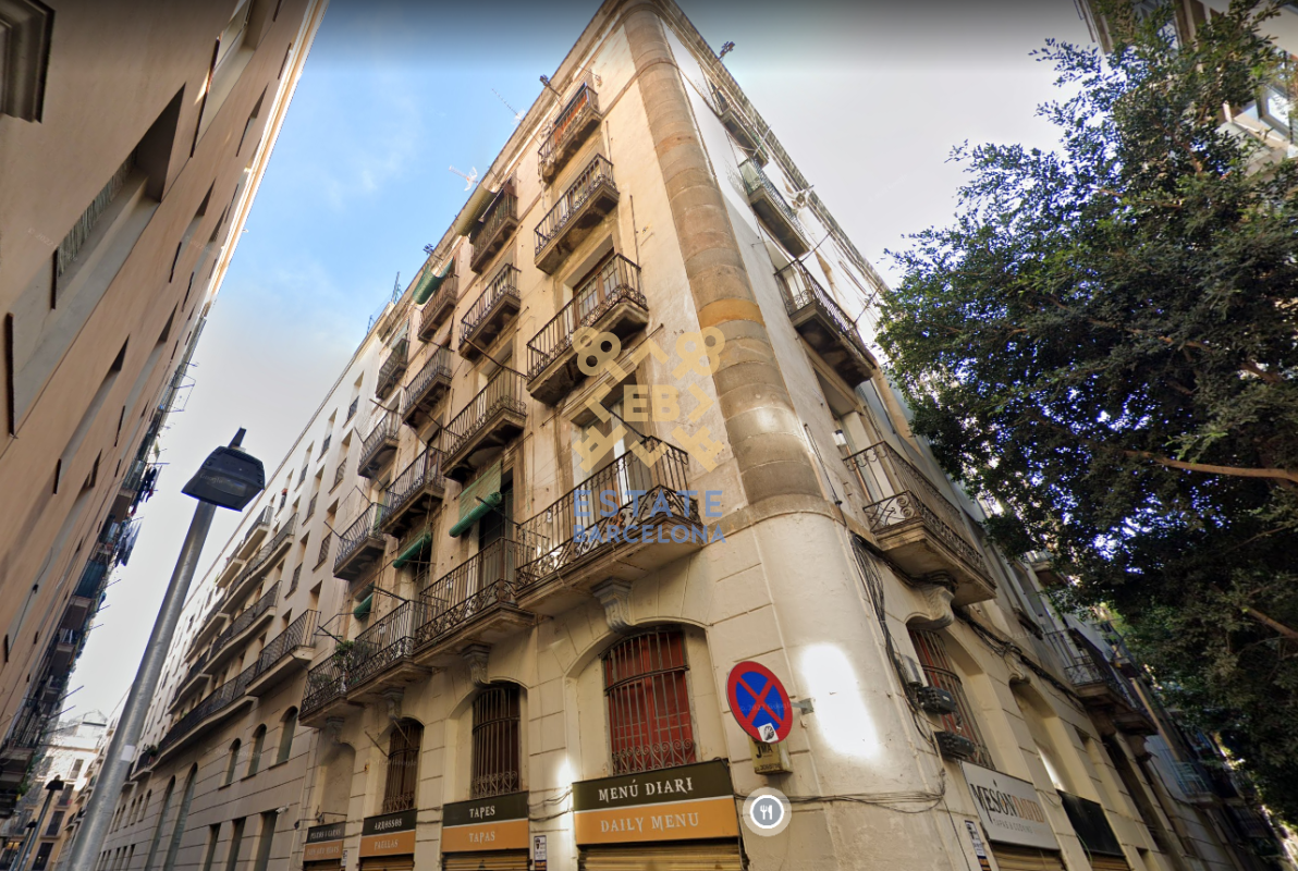 Коммерческая недвижимость в Барселоне, Испания, 1 190 м2 - фото 1