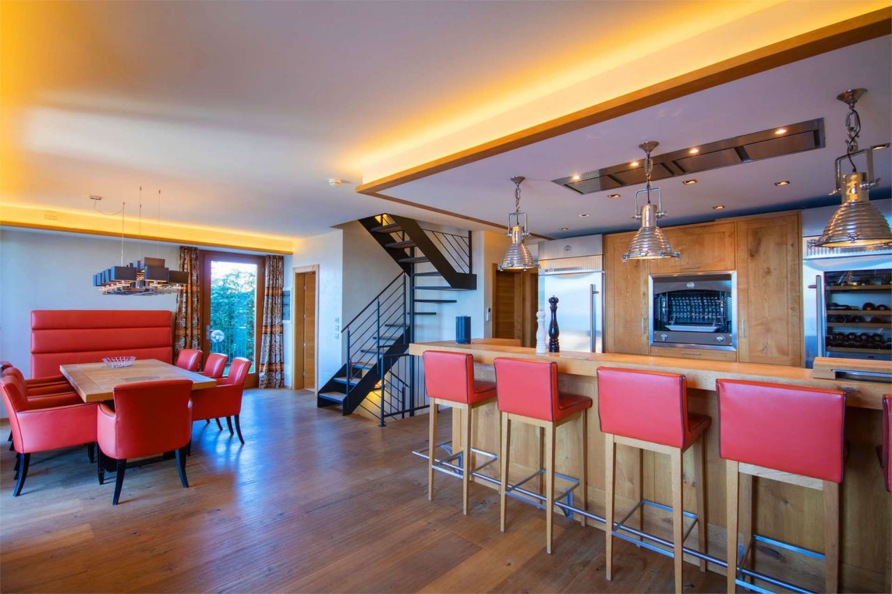 Вилла у озера Гарда, Италия, 353 м² - фото 8