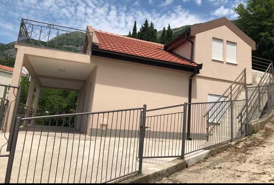 Дом в Сутоморе, Черногория, 147 м2 - фото 1
