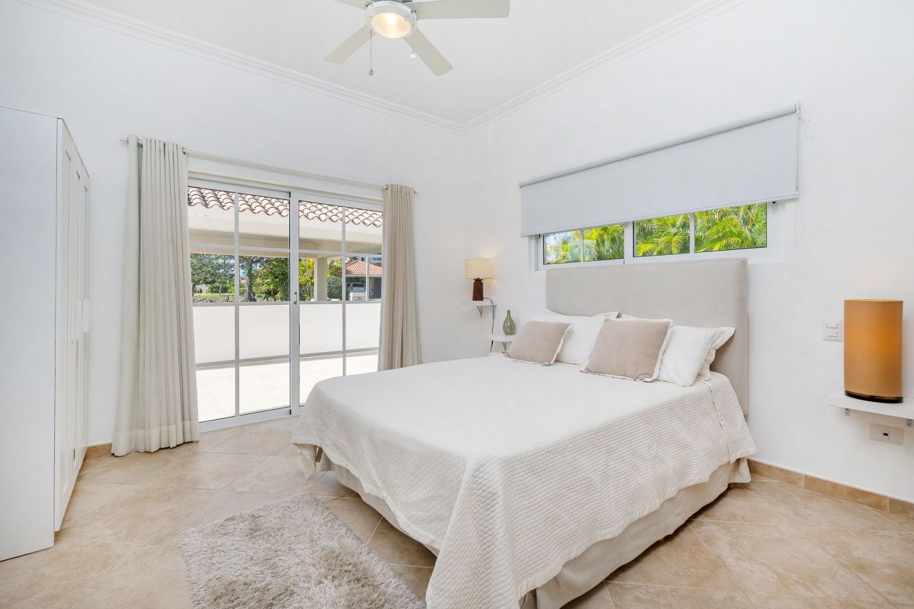 Вилла в Пунта-Кана, Доминиканская Республика, 464 м² - фото 8