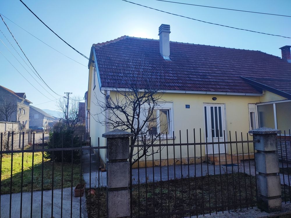 Дом в Никшиче, Черногория, 44 м2 - фото 1