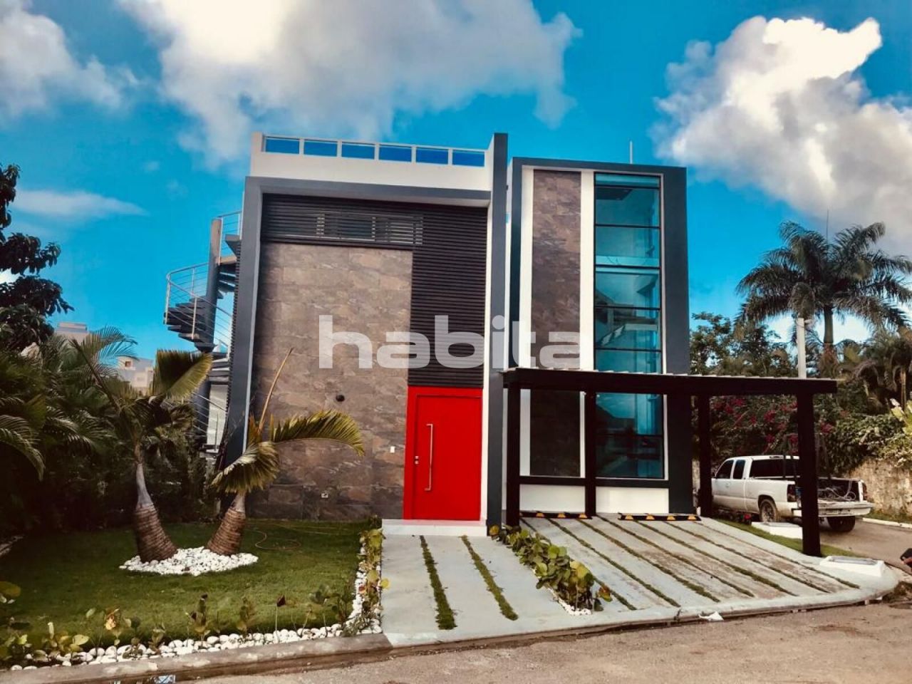 Дом в Сосуа, Доминиканская Республика, 325 м2 - фото 1