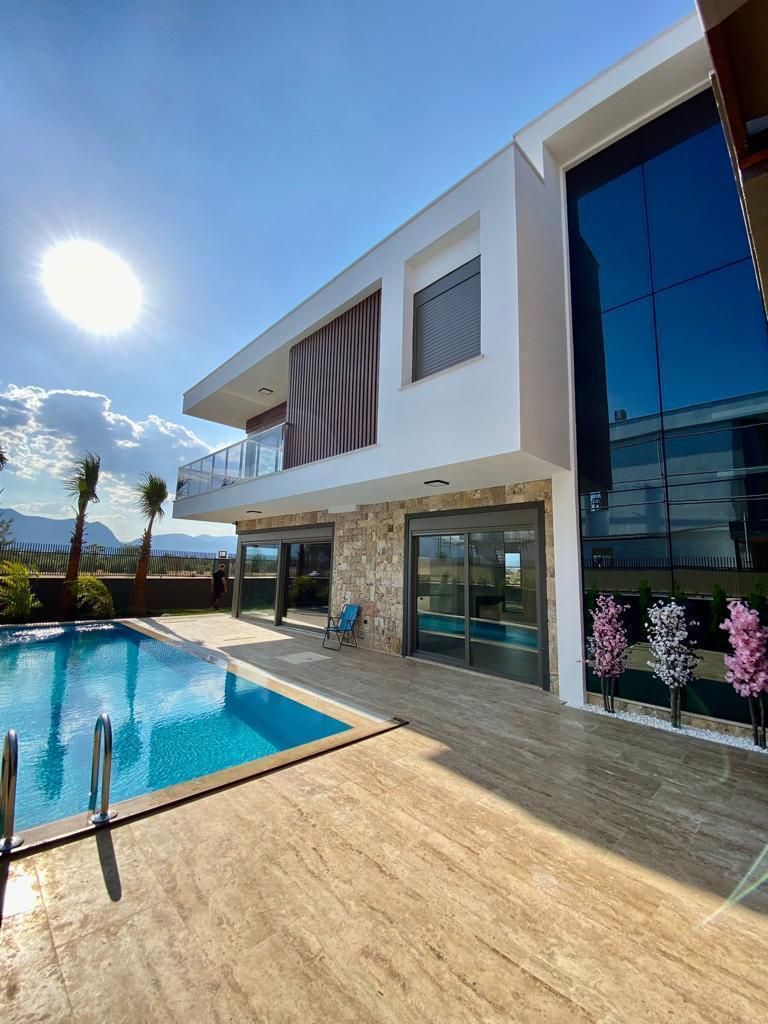 Вилла в Анталии, Турция, 400 м² - фото 2