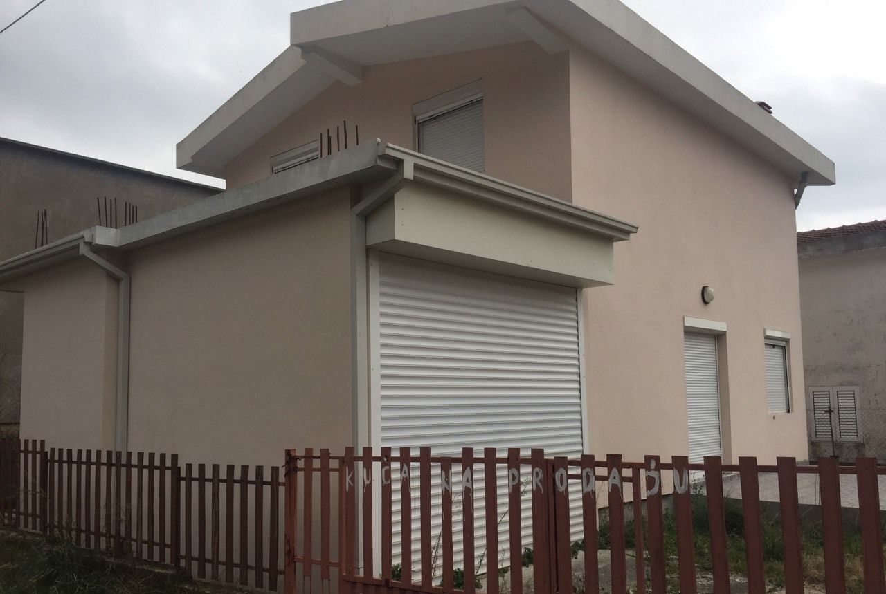 Коммерческая недвижимость в Сутоморе, Черногория, 100 м² - фото 2