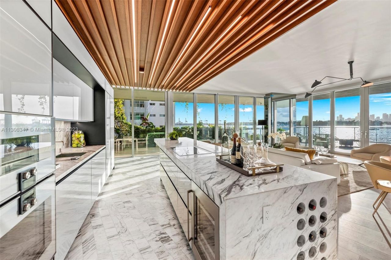 Квартира в Майами, США, 250 м² - фото 2