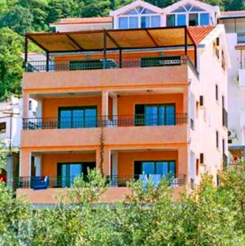 Отель, гостиница в Петроваце, Черногория, 500 м² - фото 4