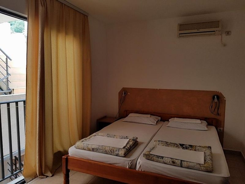 Отель, гостиница в Петроваце, Черногория, 500 м² - фото 6