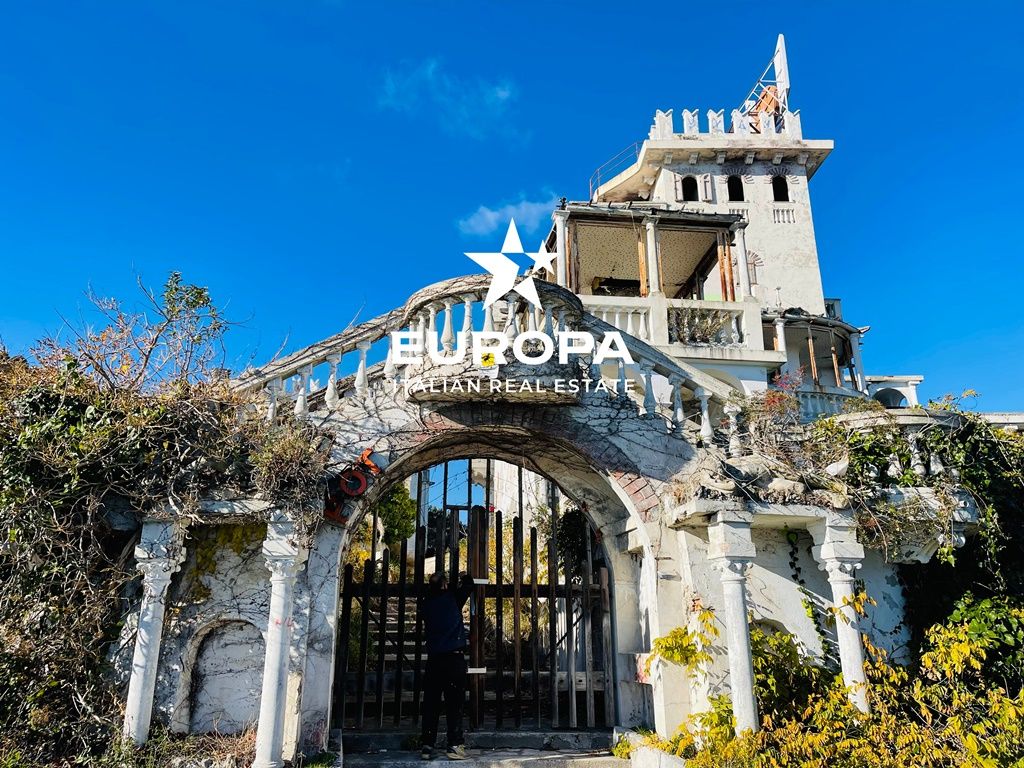 Замок в Алассио, Италия, 2 200 м² - фото 14