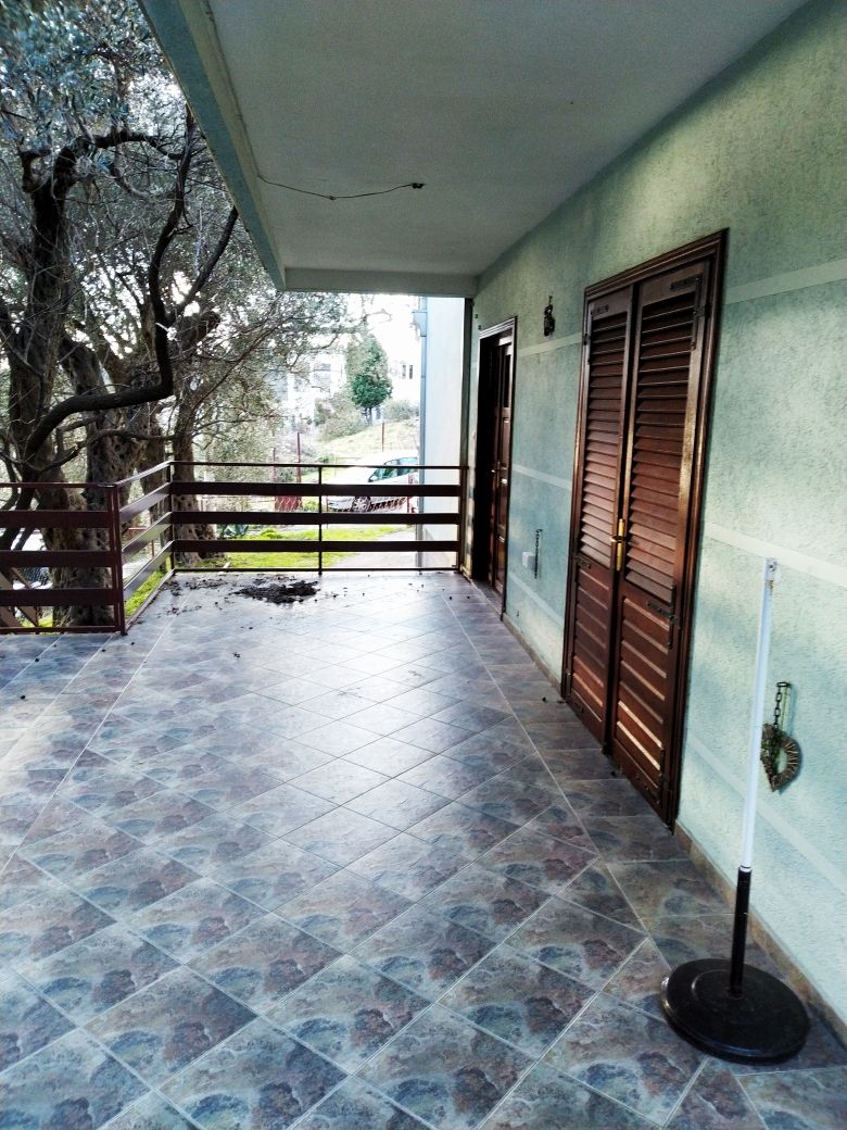 Дом в Баре, Черногория, 200 м² - фото 2