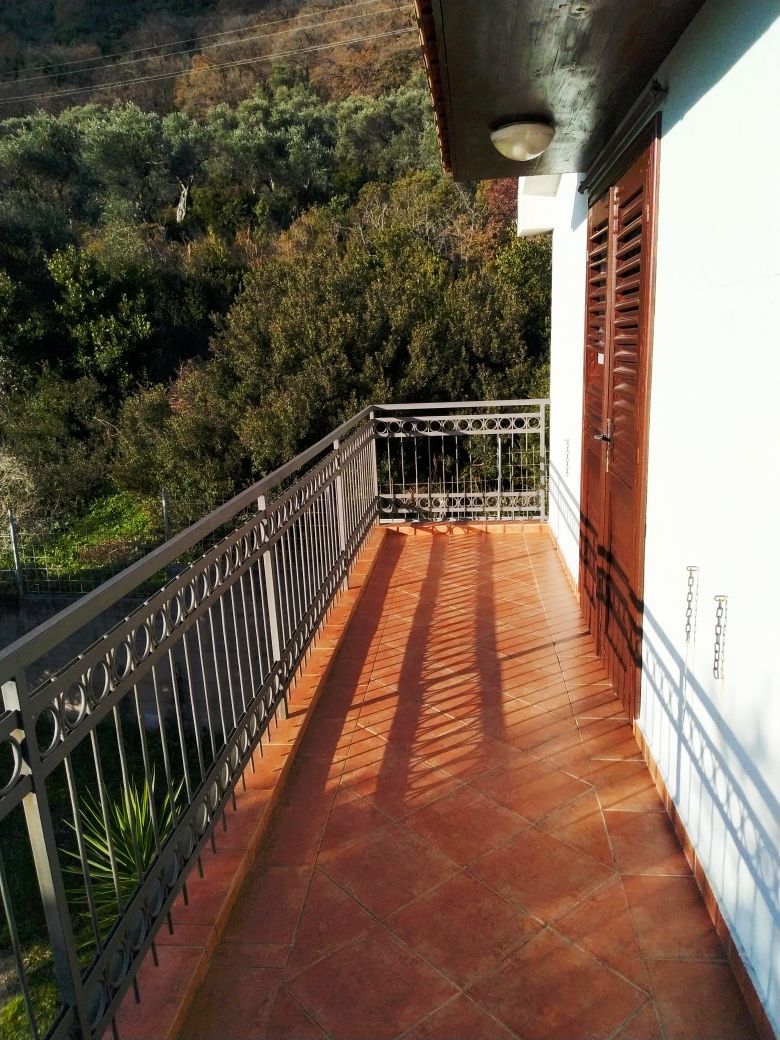 Дом в Баре, Черногория, 200 м² - фото 6