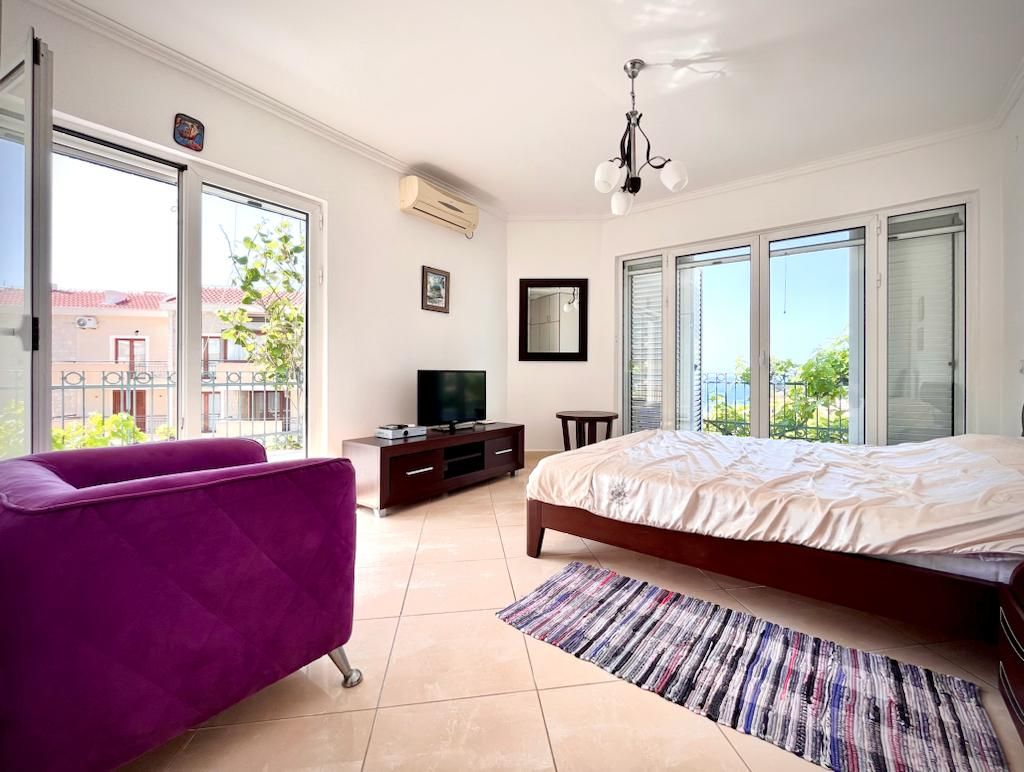 Дом в Петроваце, Черногория, 260 м² - фото 9