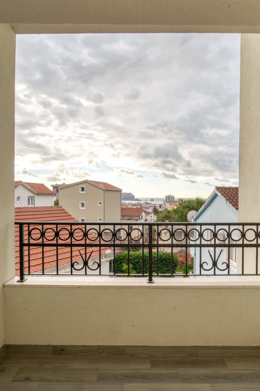 Квартира в Будве, Черногория, 88 м² - фото 9