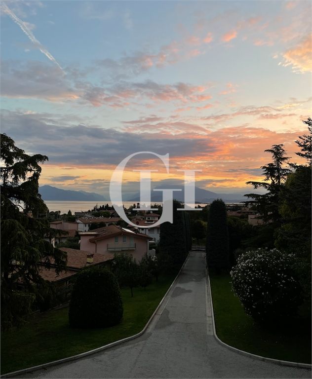 Вилла у озера Гарда, Италия, 525 м² - фото 7